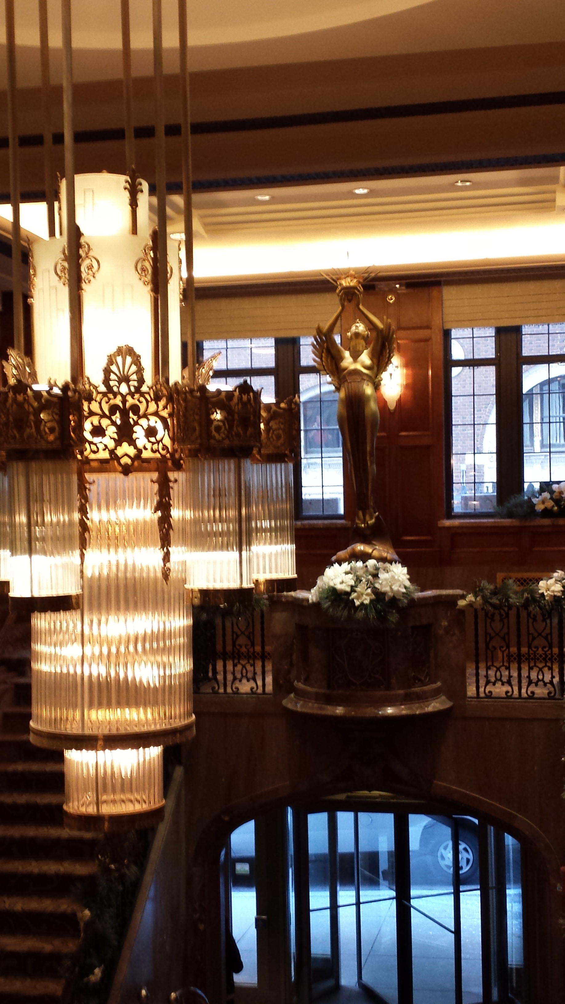 Photo of the Hotel Philips' Lobby
